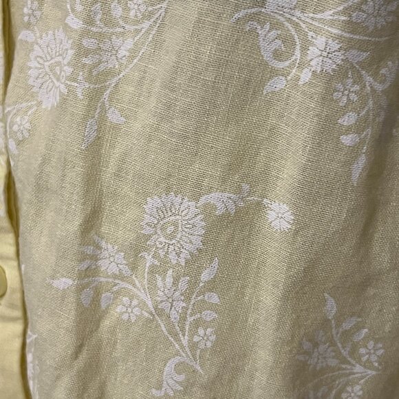 Naturals D&CO. Linen Blend Floral Button Front Blouse Yellow Size M Light Summer - Picture 3 of 8